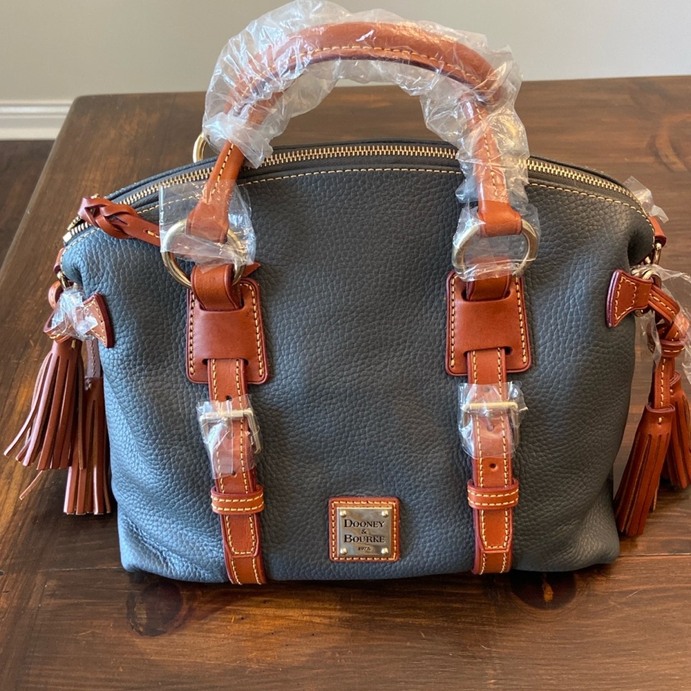 Dooney & Bourke new dark grey purse